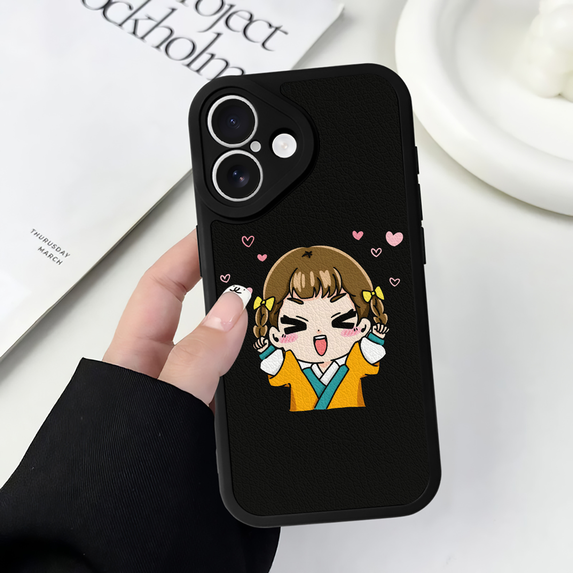 薬屋のひとりごと The Apothecary Diaries 【iPhone 16シリーズ対応】シリコンスマホケース（レザー調） 材質：シリコン